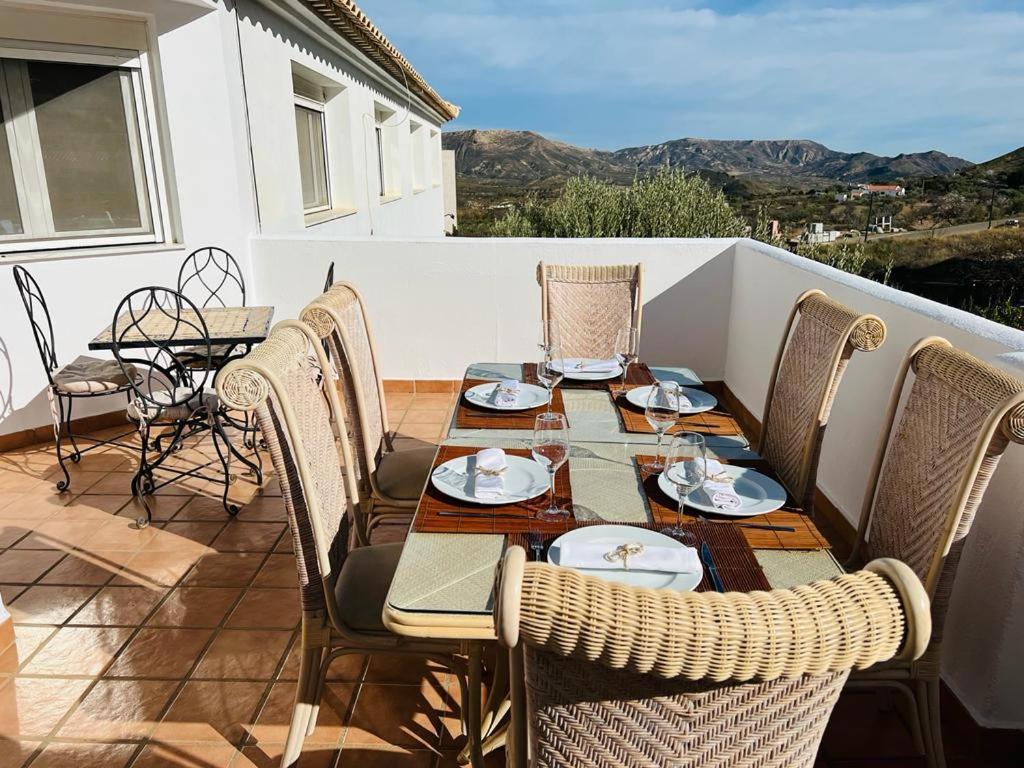 Hotel Montesion Luz Del Desierto Lucainena de las Torres ภายนอก รูปภาพ